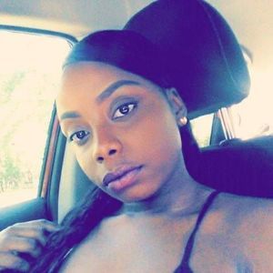 Meet your Posher, Marie